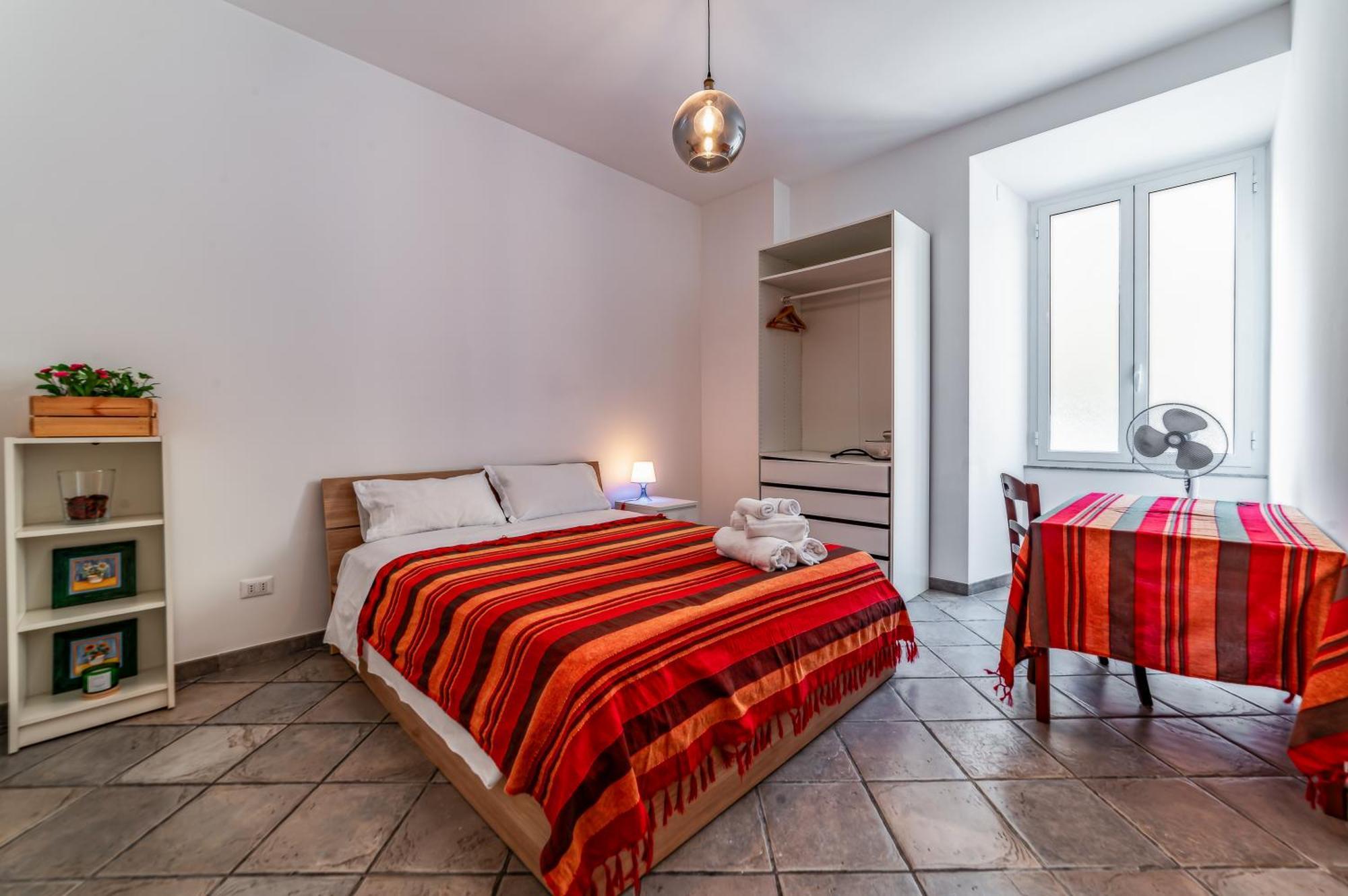 Casa Fabrizio - Metro San Giovanni Appartement